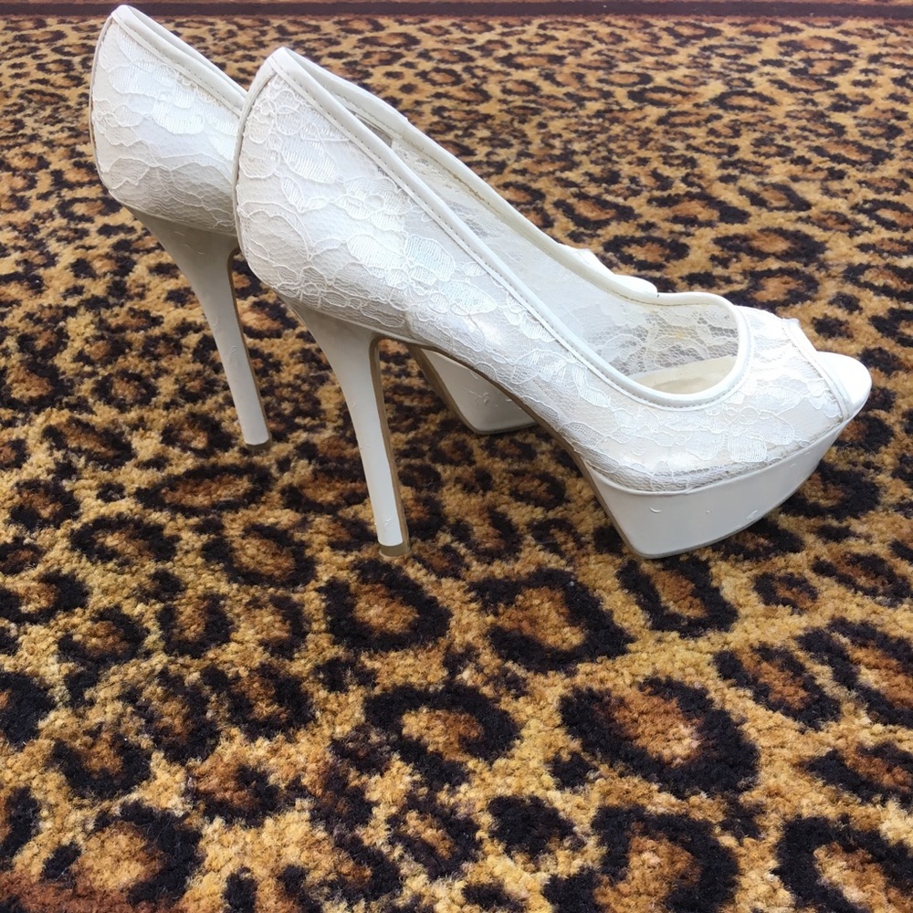 Heels - Picture 2 of 4